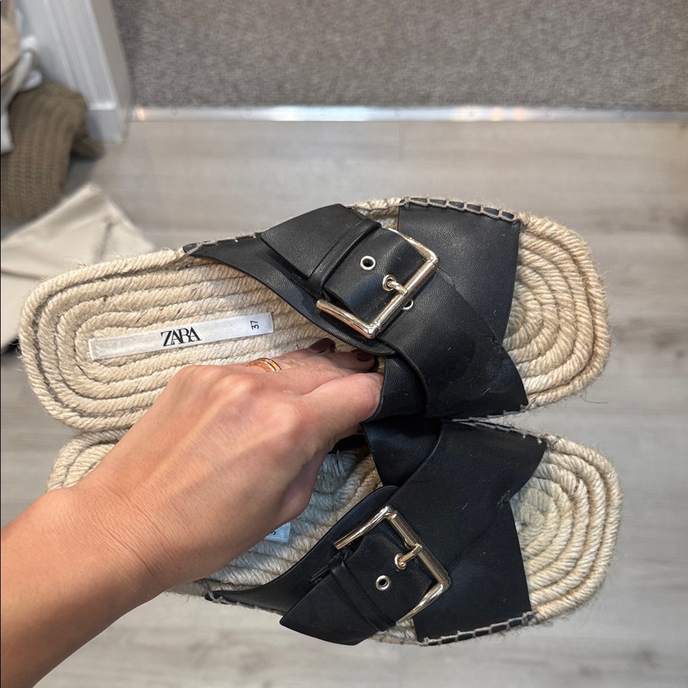 Zara platform
